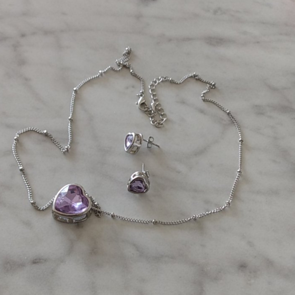 Jewelry - Picture 5 of 5